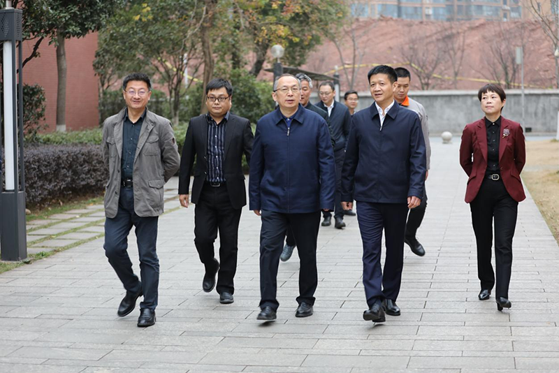 省人力资源和社会保障厅副厅长廖跃贵一行来太阳城手机版登录入口调研