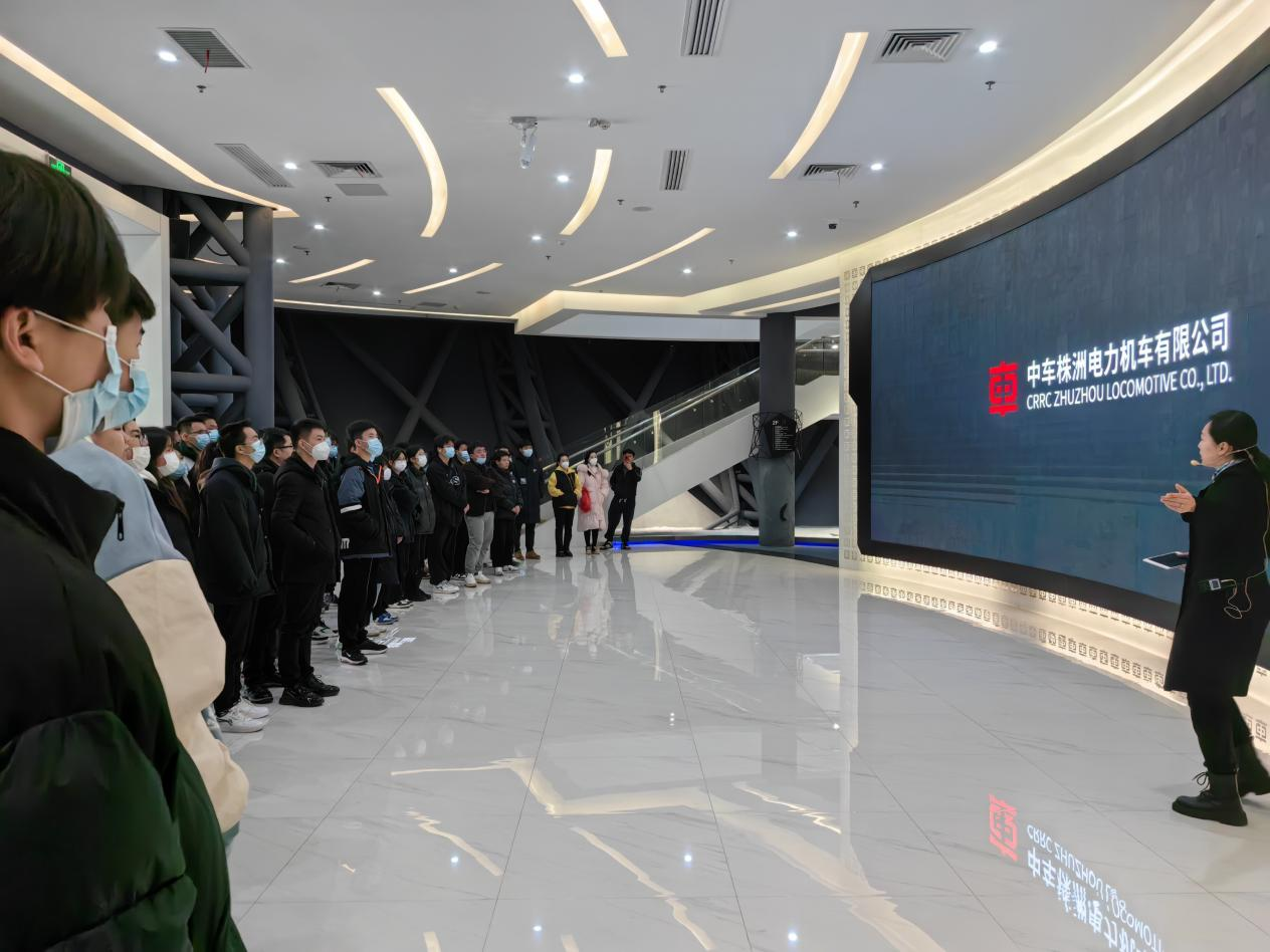太阳城手机版登录入口团委组织50多名优秀学生代表参加“制造名城 株洲@你”大学生标杆企业游活动