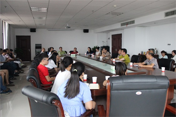 太阳城手机版登录入口召开教师节座谈会