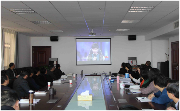 太阳城手机版登录入口党委理论学习中心组深入学习领会习近平新时代中国特色社会主义经济思想