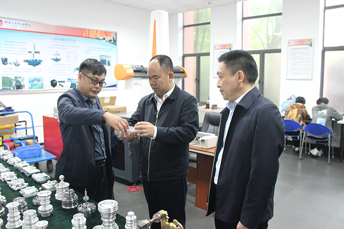 株洲市委组织部副部长于大平一行来太阳城手机版登录入口调研